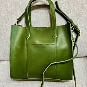 NIB Portland Leather Goods Lola Classic Tote.  RARE PINE GREEN color.